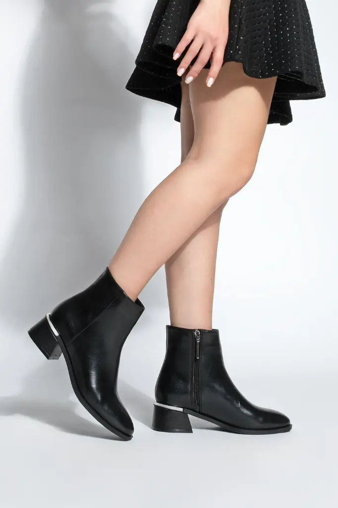 marjin-kadin-metal-okce-kalin-topuklu-bot-lumbi-siyah_4.jpg.webp