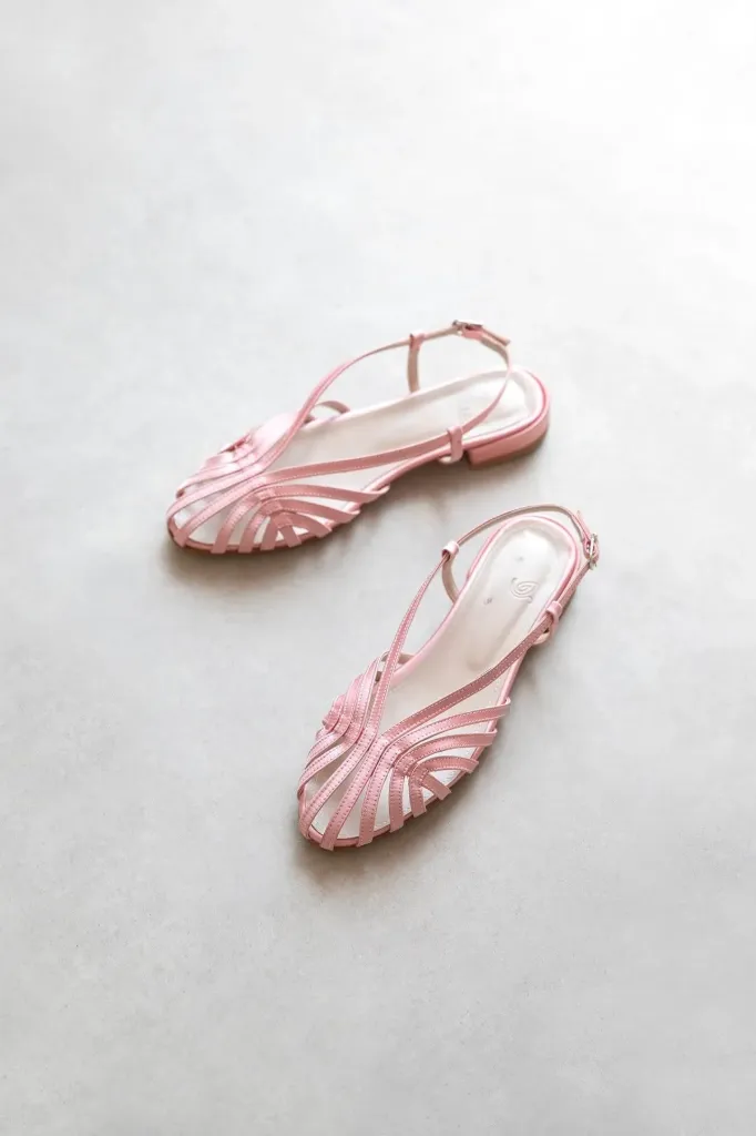 Cora pink