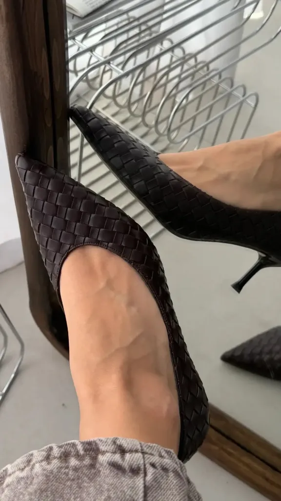 Ella (37)