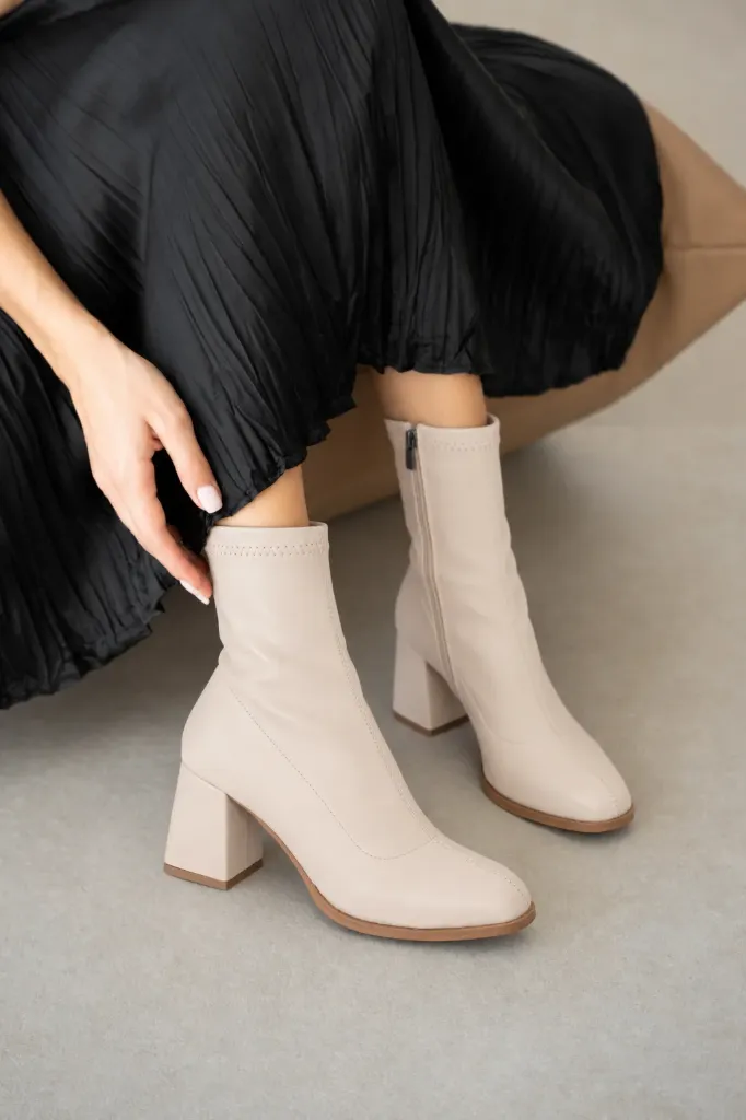 Ashley beige