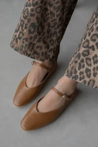 Athina camel